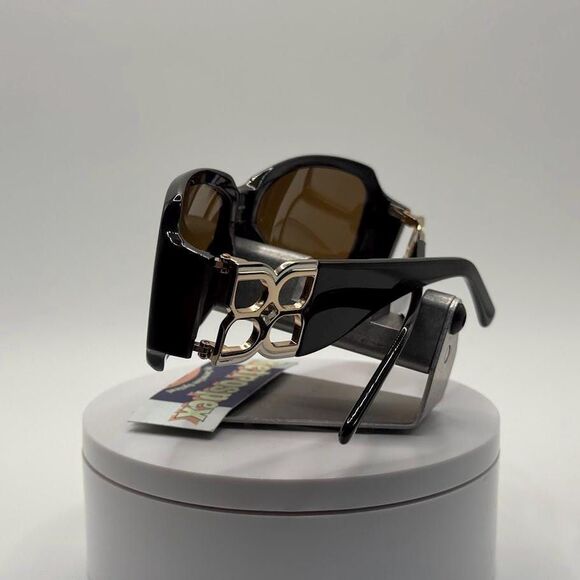 Vintage Y2K Designer Sunglasses | BCBG Max Azria | Charm | Chunky Brown/Gold main image 4